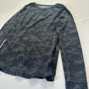 Gander Mountain GSX Black and Gray Digital Camo Crew Neck Top